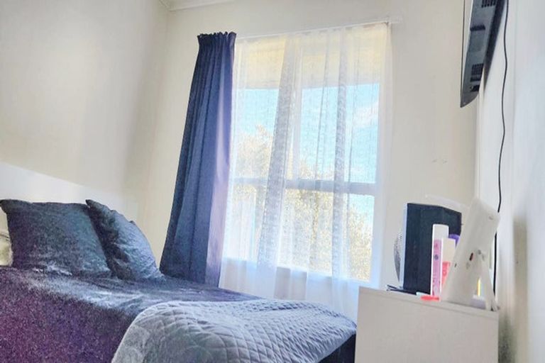 Photo of property in 533 Massey Road, Mangere, Auckland, 2022