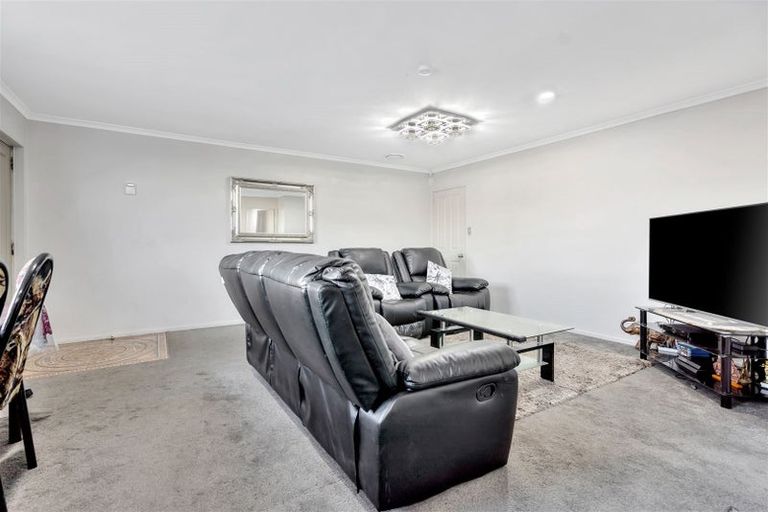 Photo of property in 11 Chayward Place, Mangere, Auckland, 2022