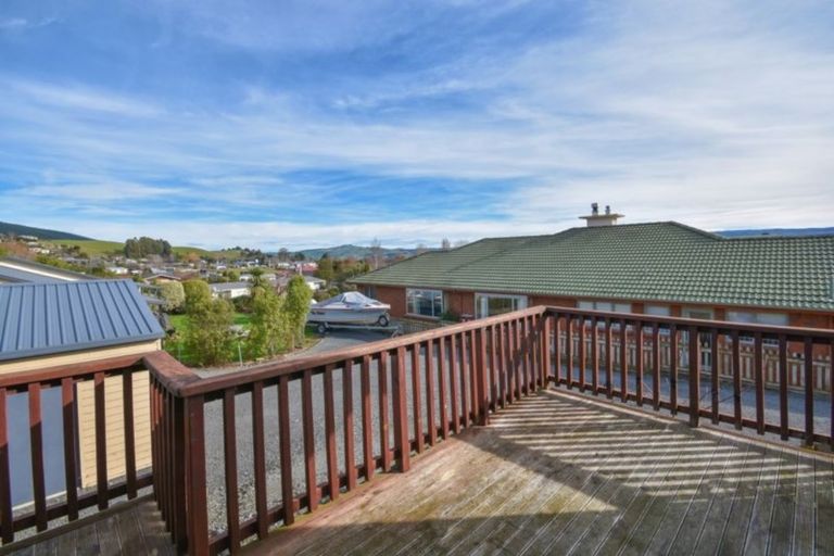 Photo of property in 10 Chatham Street, Waihola, Milton, 9073