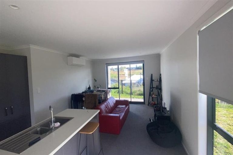 Photo of property in 41 Pioneer Crescent, Omokoroa, 3114