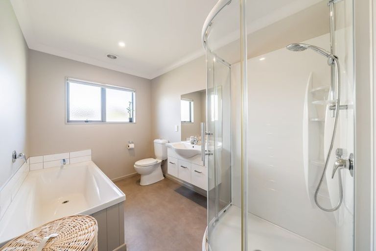 Photo of property in 36 Moonsail Drive, Whitby, Porirua, 5024