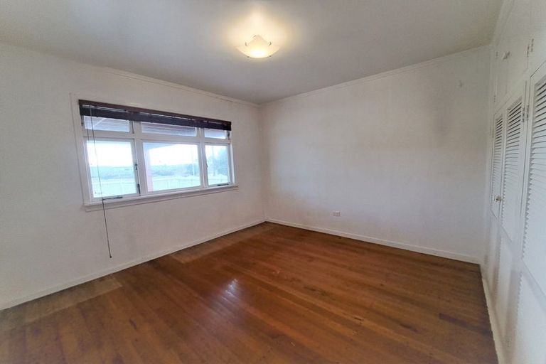 Photo of property in 19 Balmain Road, Birkenhead, Auckland, 0626