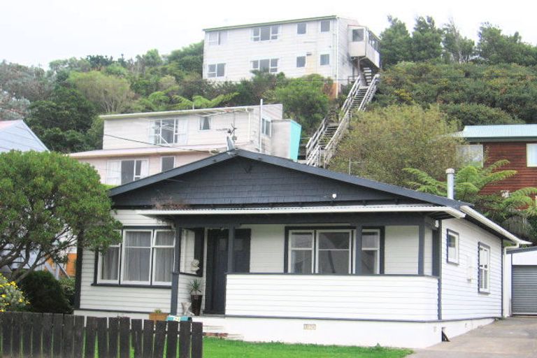 Photo of property in 24 Phillip Street, Johnsonville, Wellington, 6037