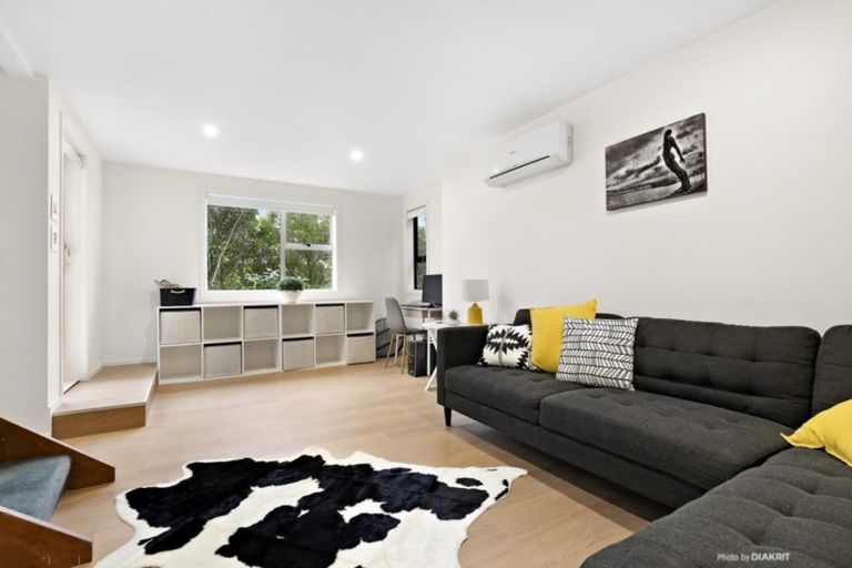 Photo of property in 34 Sheridan Terrace, Johnsonville, Wellington, 6037