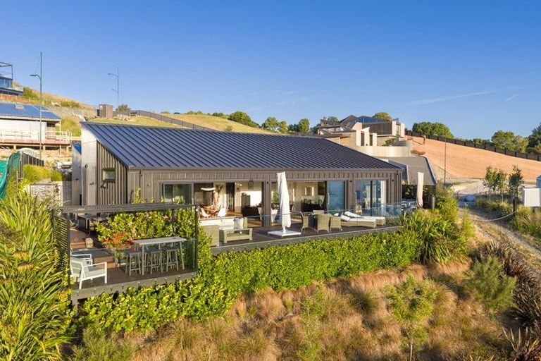 Photo of property in 10 Fairburn Place, Kaiteriteri, Motueka, 7197