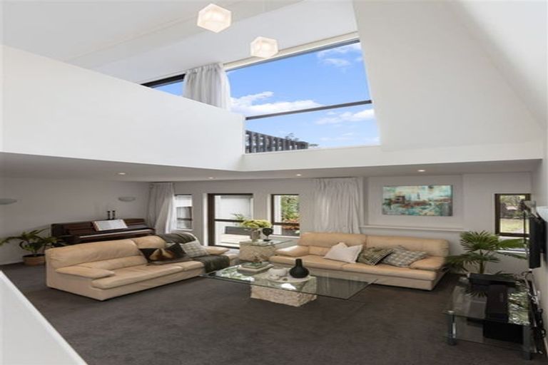 Photo of property in 26 Aberdeen Road, Campbells Bay, Auckland, 0620