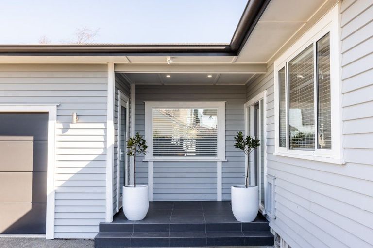 Photo of property in 8 Emerald Hill, Havelock North, 4130