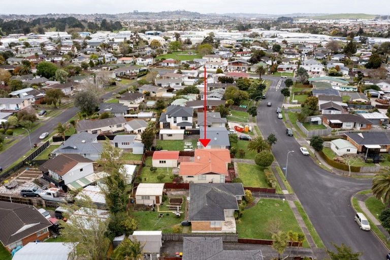 Photo of property in 70 Walworth Avenue, Pakuranga Heights, Auckland, 2010