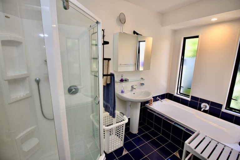 Photo of property in 16 Protea Crescent, Whitianga, 3510