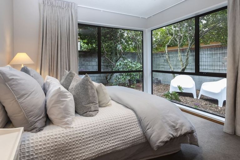 Photo of property in 2/30 Park Terrace, Christchurch Central, Christchurch, 8013