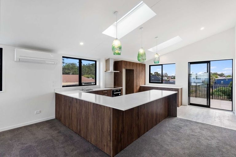 Photo of property in 85a Marine Parade, North New Brighton, Christchurch, 8083