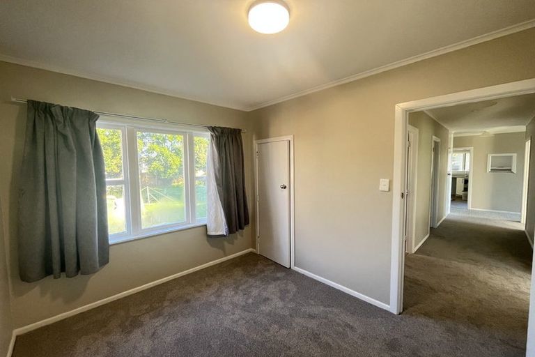 Photo of property in 5 Thompson Terrace, Manurewa, Auckland, 2102