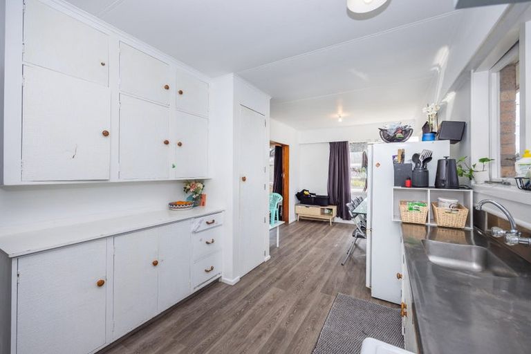 Photo of property in 75 Avalon Drive, Nawton, Hamilton, 3200