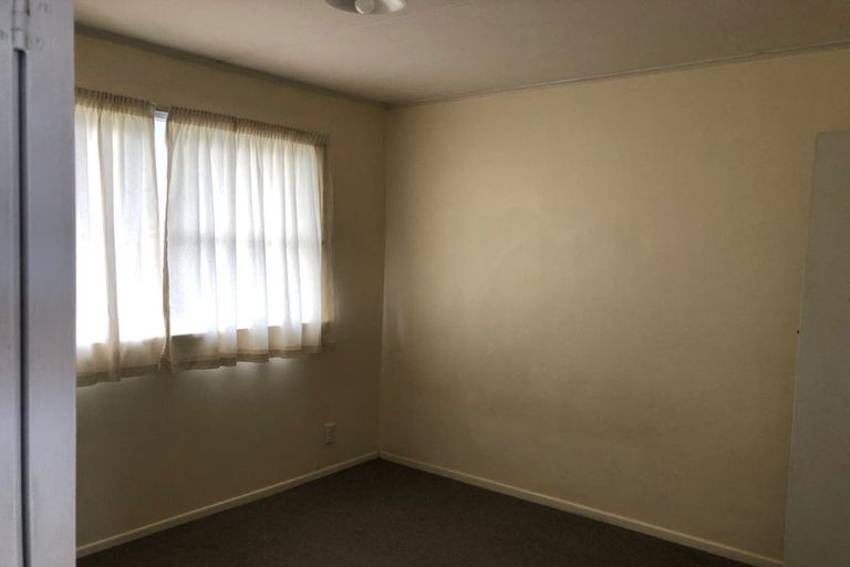 Photo of property in Shakespeare Flats, 8/48 Merton Street, Trentham, Upper Hutt, 5018