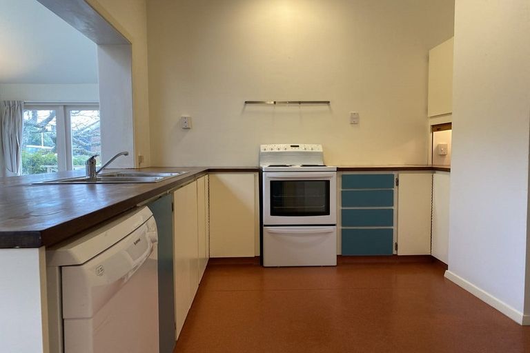 Photo of property in 71 Homebush Road, Khandallah, Wellington, 6035