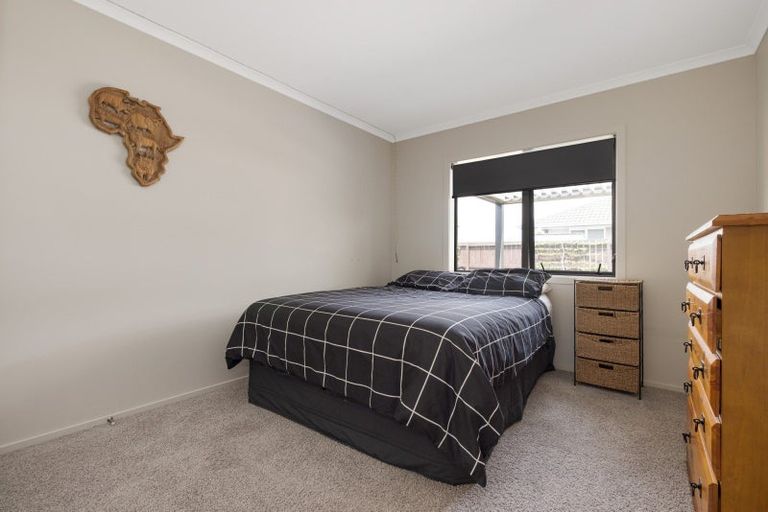 Photo of property in 37 Golden Sands Drive, Papamoa Beach, Papamoa, 3118