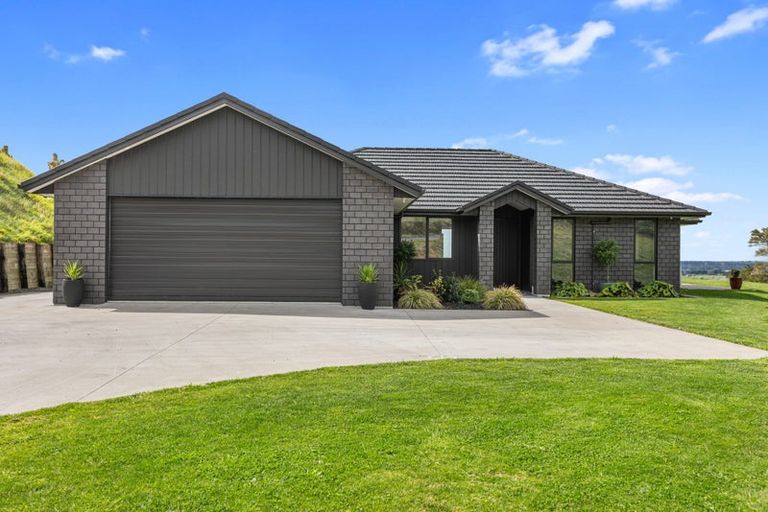 Photo of property in 25 Morepork Way, Papamoa, 3183