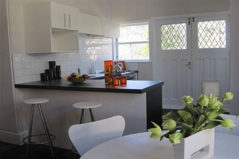 Photo of property in 17 Waikowhai Street, Ngaio, Wellington, 6035