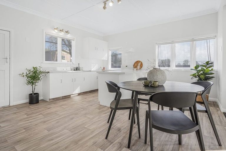 Photo of property in 35 Cureton Street, Morrinsville, 3300