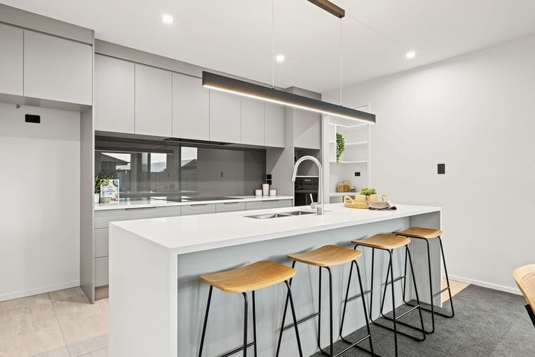 Photo of property in 158 Shillingford Boulevard, Rolleston, 7615