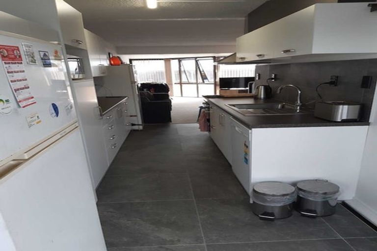 Photo of property in 40m Maunganui Road, Mount Maunganui, 3116