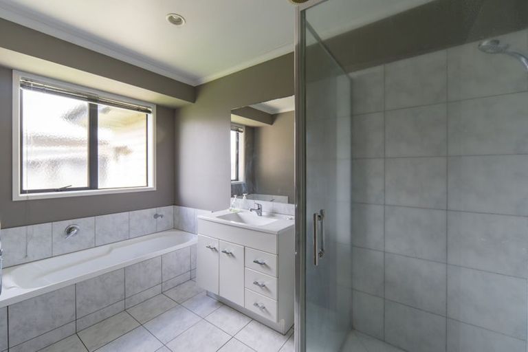 Photo of property in 18 Oldfield Court, Huntington, Hamilton, 3210