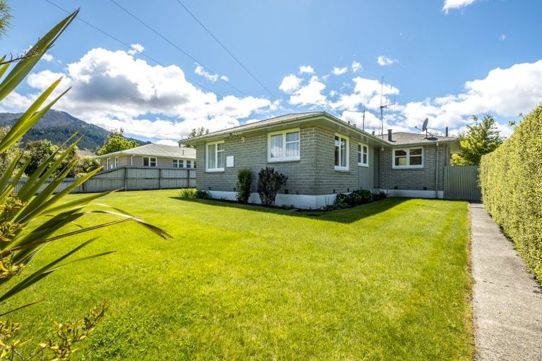 Photo of property in 2 Coleridge Street, Hanmer Springs, 7334