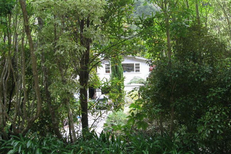 Photo of property in 138 Pinehaven Road, Pinehaven, Upper Hutt, 5019