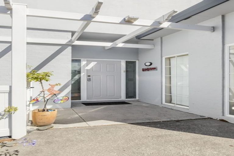 Photo of property in 27 Commodore Court, Gulf Harbour, Whangaparaoa, 0930