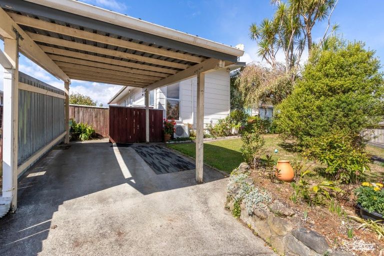 Photo of property in 1/16 Fremont Grove, Totara Park, Upper Hutt, 5018