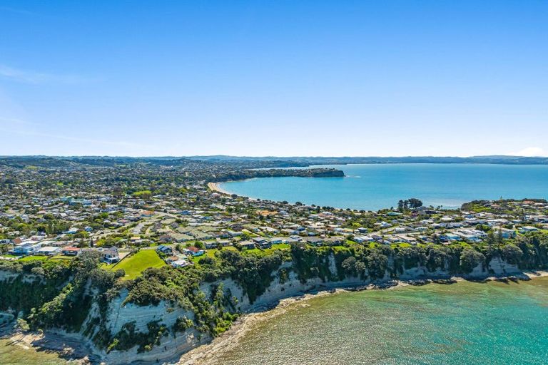 Photo of property in 81 Tiri Road, Tindalls Beach, Whangaparaoa, 0930