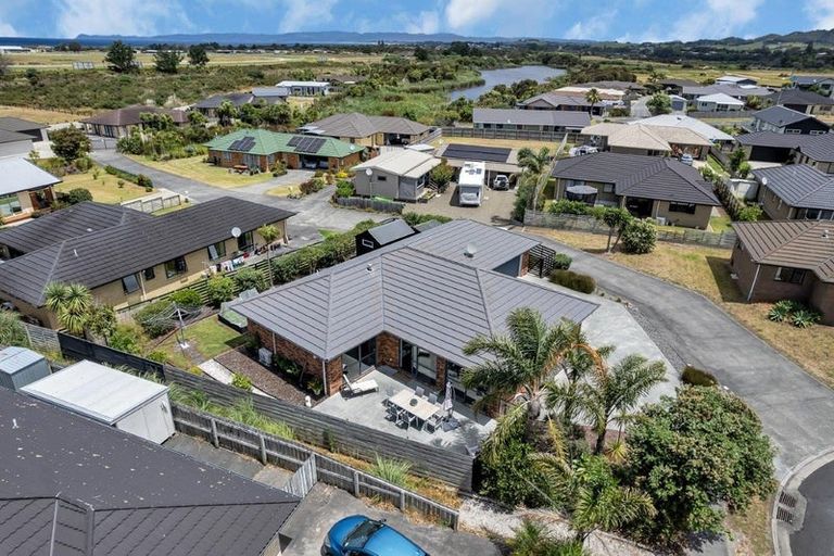 Photo of property in 50 Ocean View Rise, Ruakaka, 0116