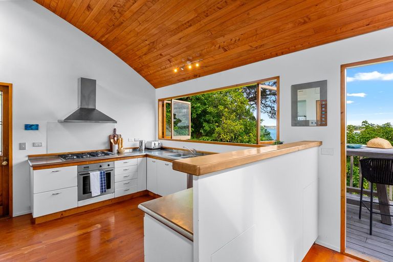 Photo of property in 417 Leigh Road, Whangateau, 0985