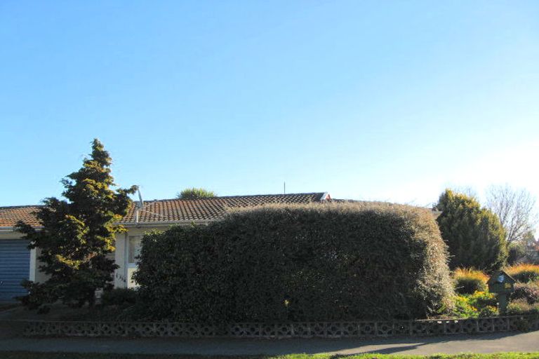 Photo of property in 1/5 Sarabande Avenue, Redwood, Christchurch, 8051