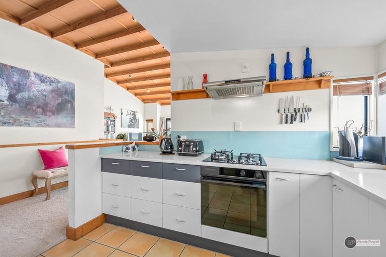 Photo of property in 30a Connaught Terrace, Brooklyn, Wellington, 6021