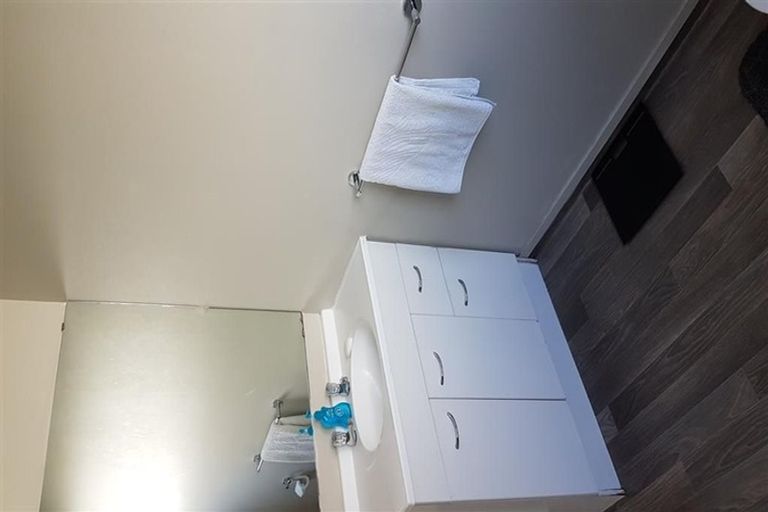 Photo of property in 3 Robertson Road, Favona, Auckland, 2024