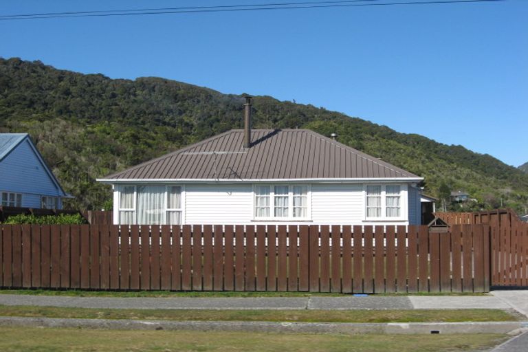 Photo of property in 61 Richmond Street, Cobden, Greymouth, 7802