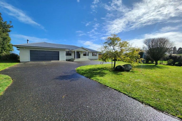 Photo of property in 254a Mountain Road, Lepperton, New Plymouth, 4373