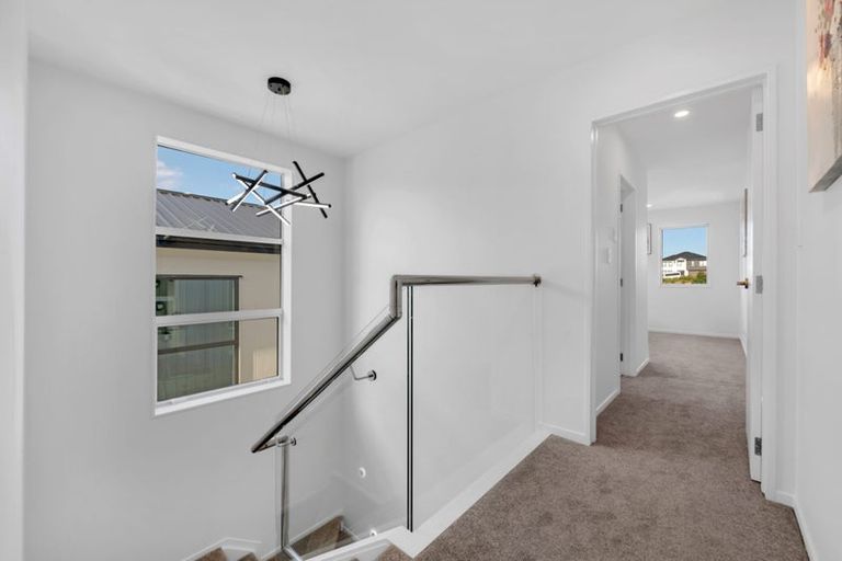 Photo of property in 15 Sagitta Drive, Flat Bush, Auckland, 2019