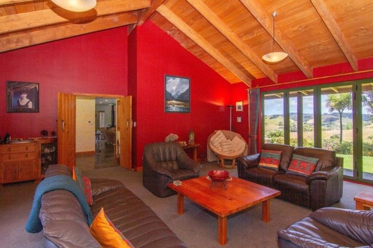 Photo of property in 156 Shanks Road, Helensville, 0875