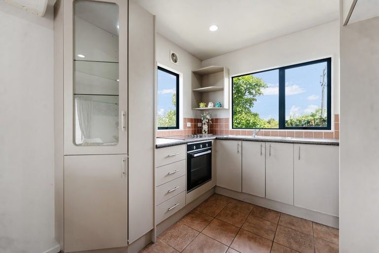 Photo of property in 2a Sycamore Drive, Sunnynook, Auckland, 0620