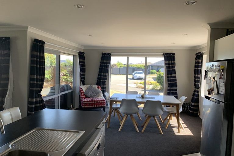 Photo of property in 9 Austen Place, Rolleston, 7614