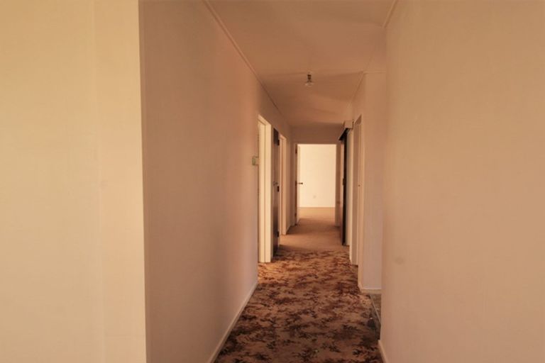 Photo of property in 2 Montgomery Street, Waipukurau, 4200