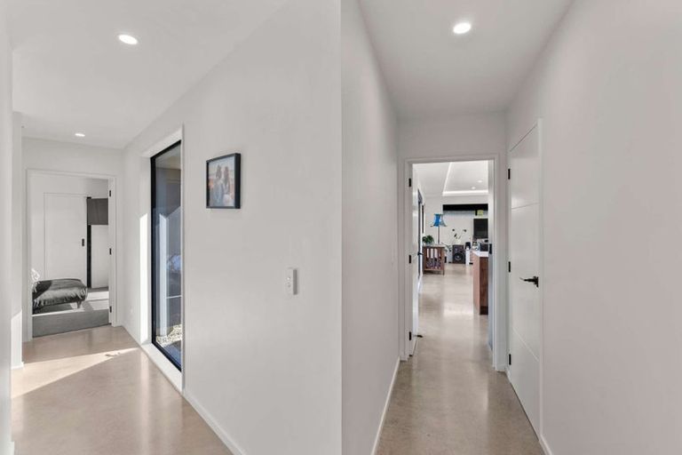 Photo of property in 15 Evelyn Crescent, Marshland, Christchurch, 8083