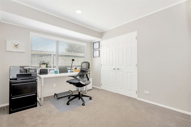 Photo of property in 11 Ballycullanie Place, Dannemora, Auckland, 2016