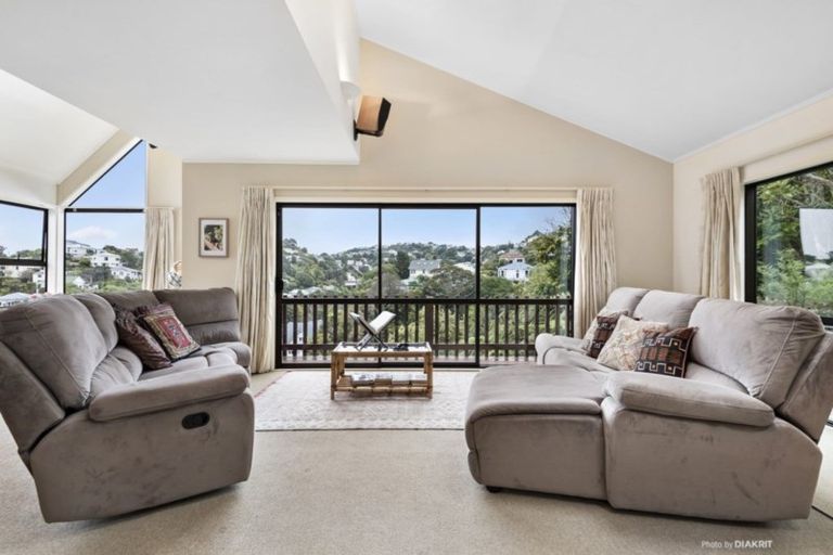 Photo of property in 16 Garden Road, Northland, Wellington, 6012