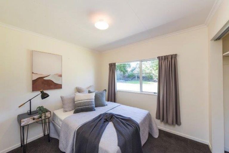 Photo of property in 42 Meadowbrook Drive, Cloverlea, Palmerston North, 4412