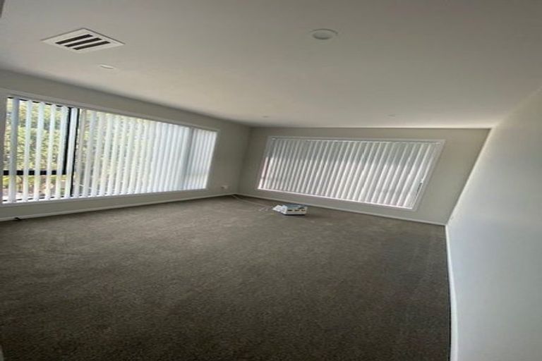 Photo of property in 33a View Road, Campbells Bay, Auckland, 0630