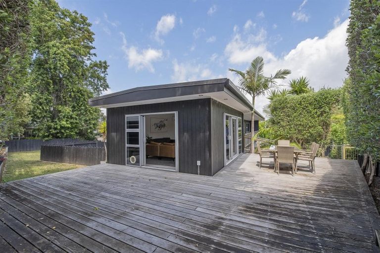 Photo of property in 6 Himalaya Drive, Half Moon Bay, Auckland, 2012