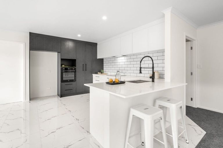 Photo of property in 8 Dorchester Place, Nawton, Hamilton, 3200